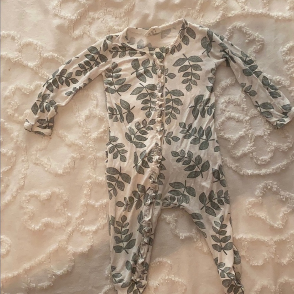 SpearmintLOVE footie